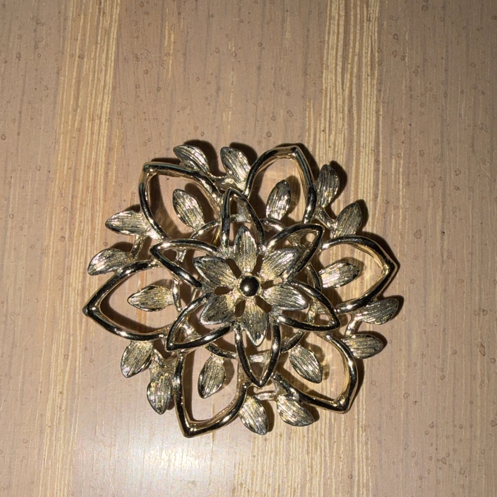 Vintage Coventry brooch